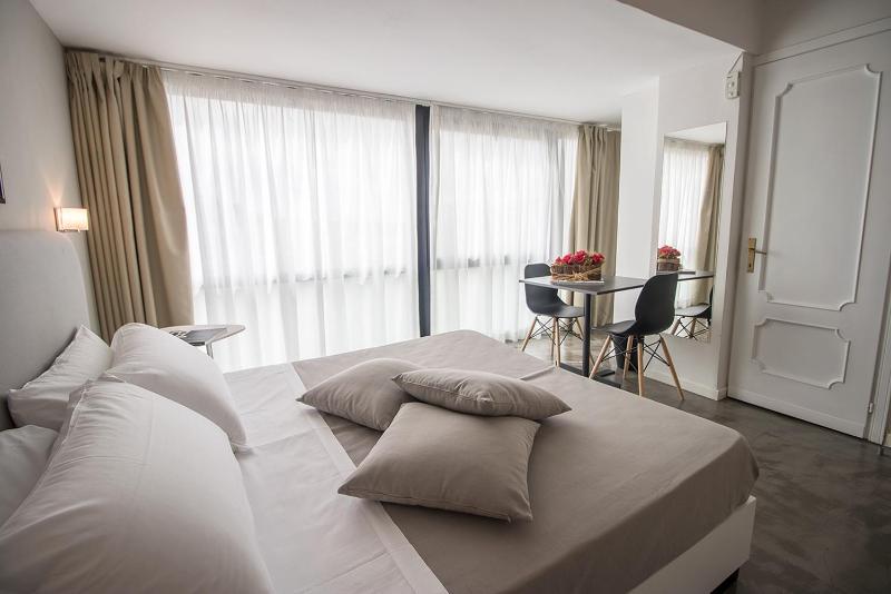Triple Room image 2