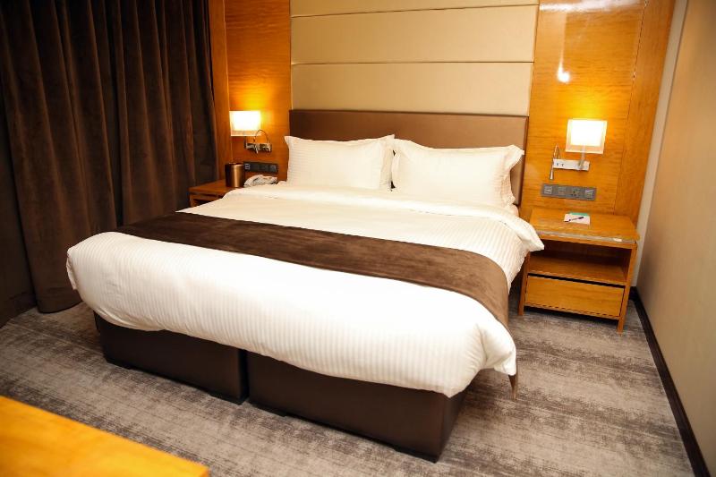 Executive Suite image 1