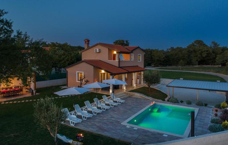 Villa with Private Pool image 1