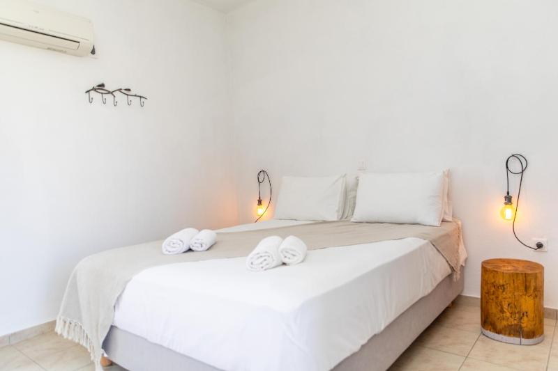 Studio Apartment image 1