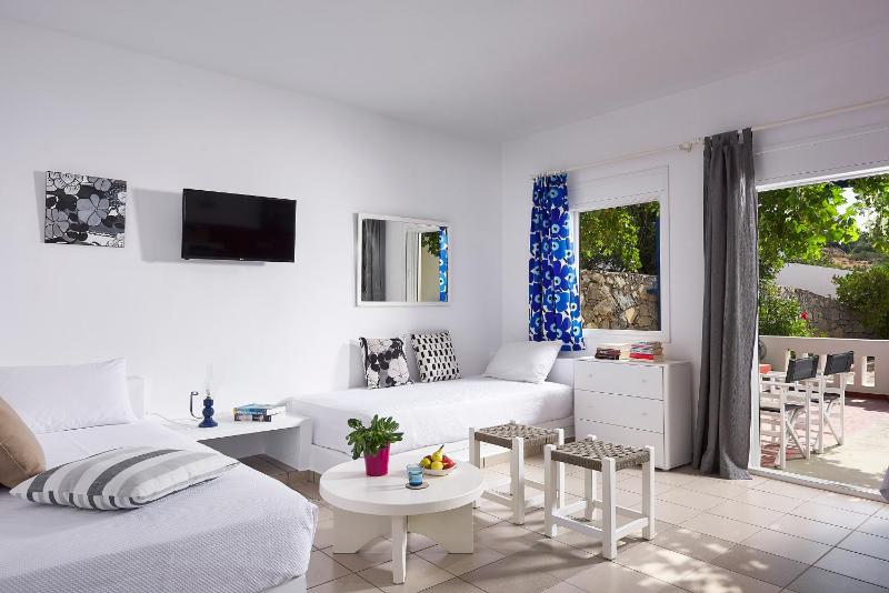 Apartment with Garden View (2-4 Adults)  image 2