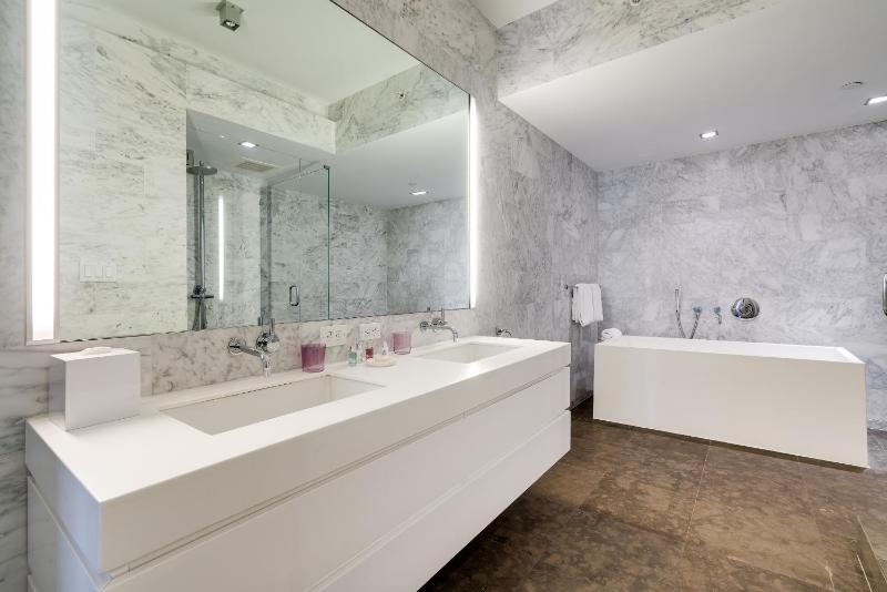 One Bedroom Suite  image 2