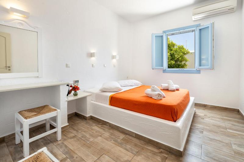 Apartment with Sea View (4 guests) image 1
