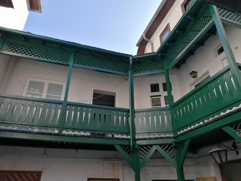 Studio Apartment with Balcony image 3