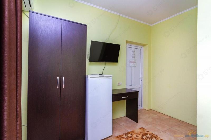 Superior Double Room image 3
