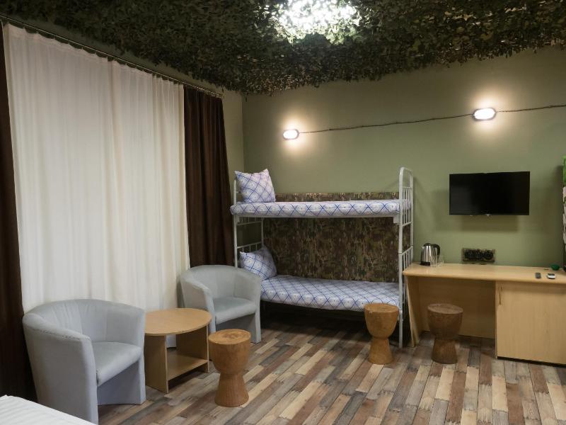 Large Double Room image 1