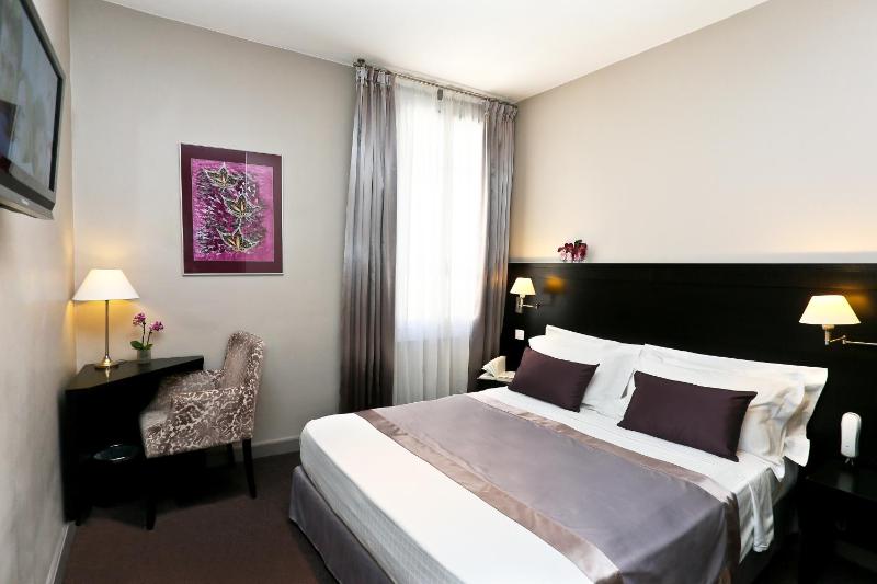 La Place Boutique Hotel - image 11