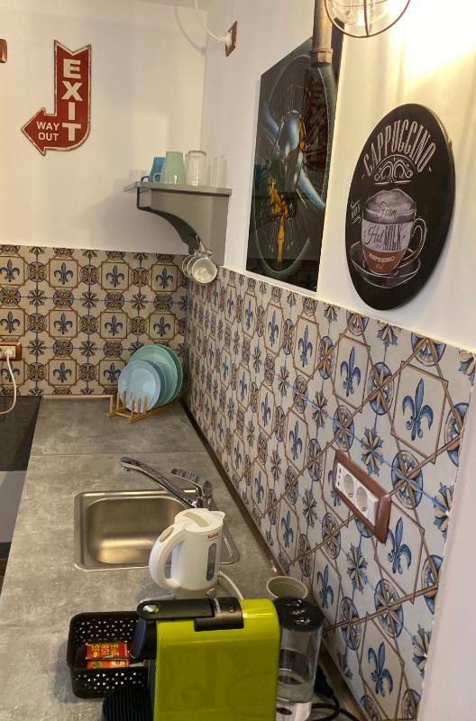 Apartment with Garden View image 4