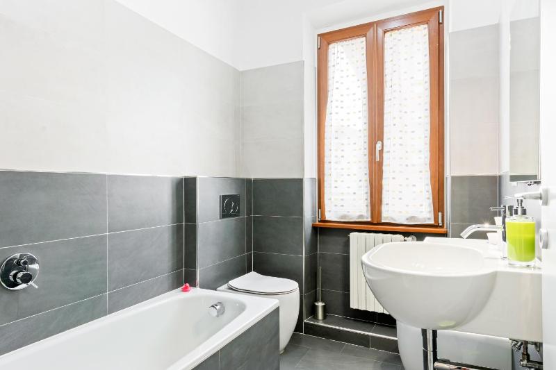 Three-Bedroom Apartment image 4