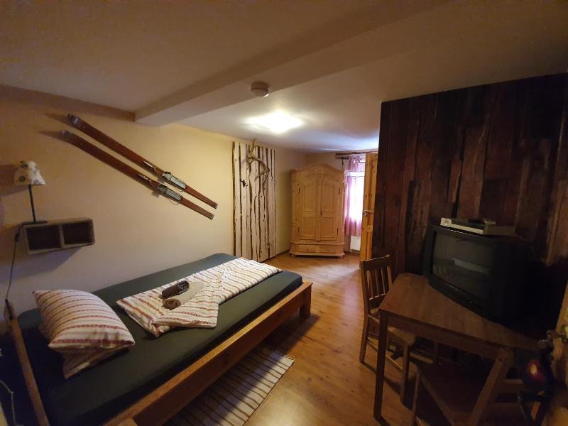 Double Room with Private Bathroom image 3
