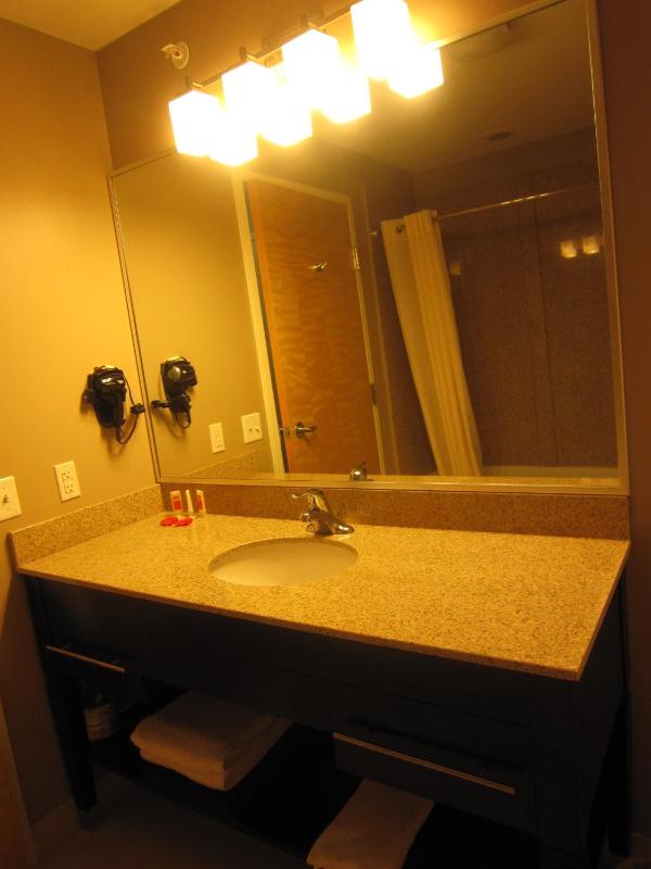 King Room image 4