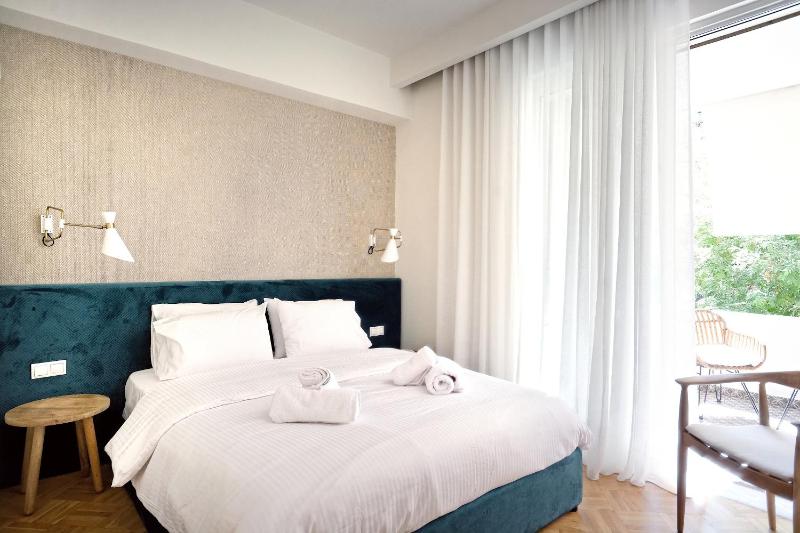 Three-Bedroom Apartment image 3