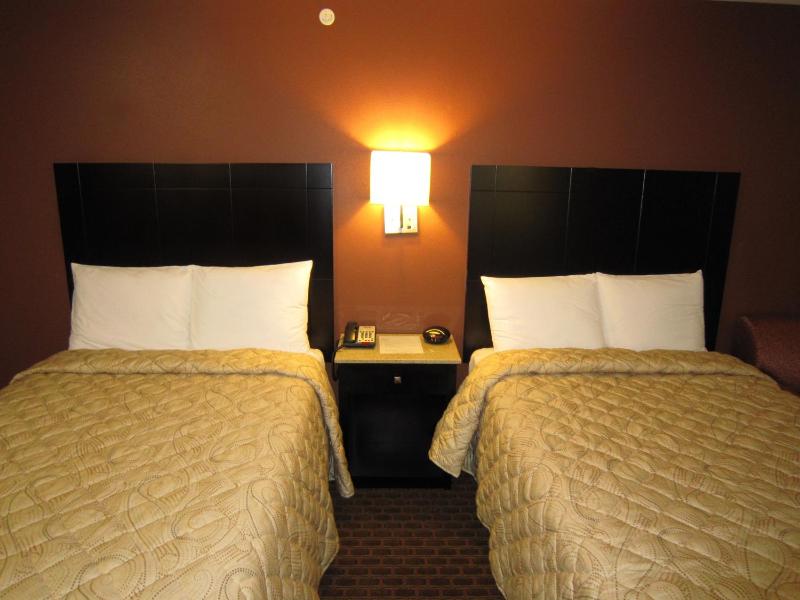 Double Room with Two Double Beds image 4
