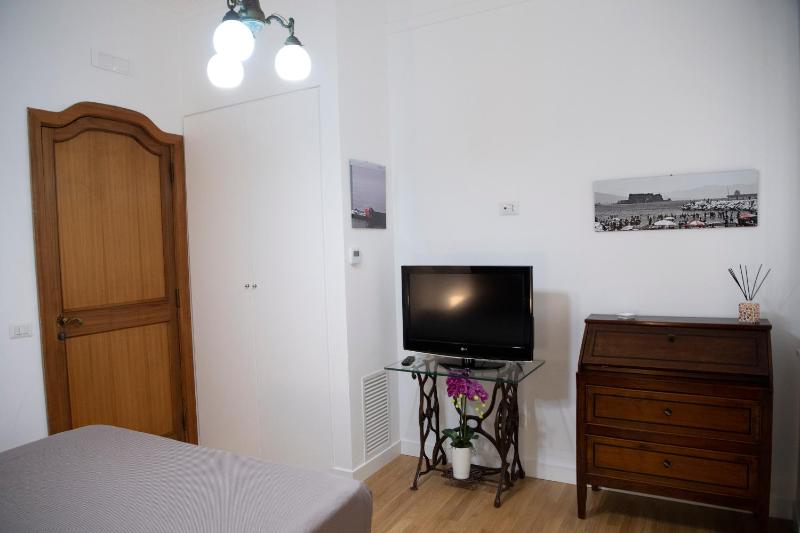 Studio Apartment image 3