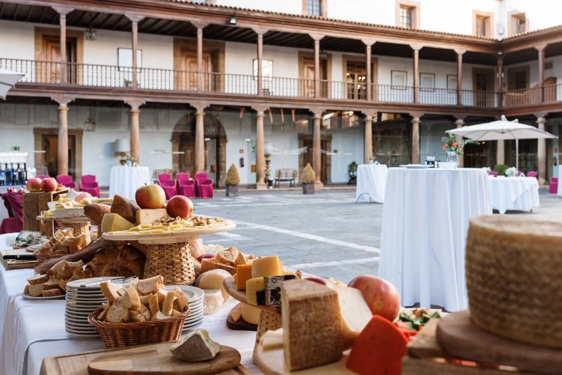 Eurostars Hotel De La Reconquista - image 33
