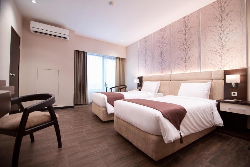 Superior Double or Twin Room image 1
