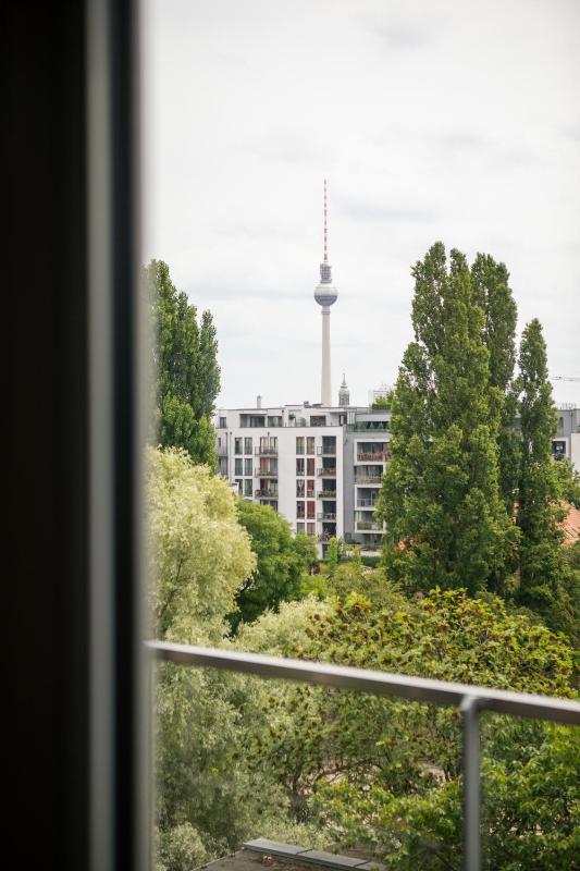 One-Bedroom Apartment with Garden View image 4