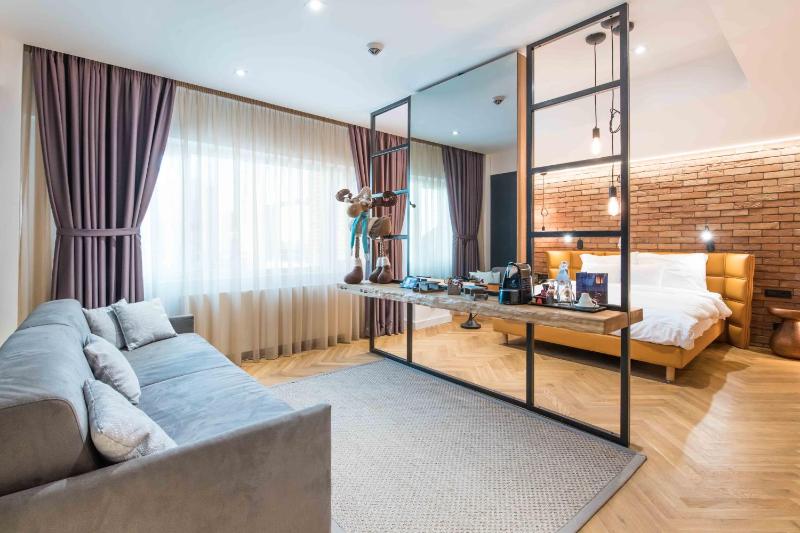 Junior Suite with Free Wellness access