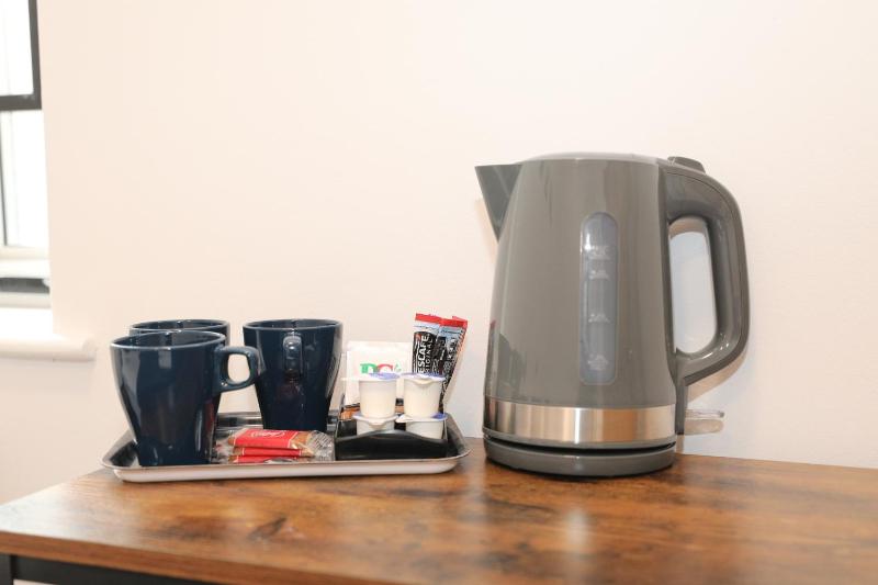 Single Room with Private External Bathroom image 3