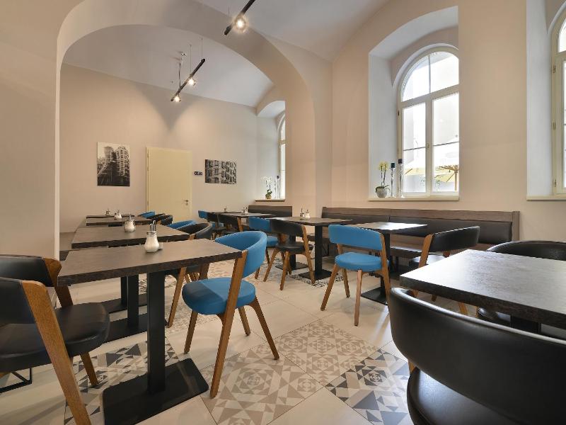 EA Hotel New Town - image 3