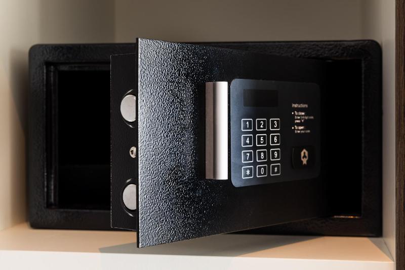 Standard Double Room image 2