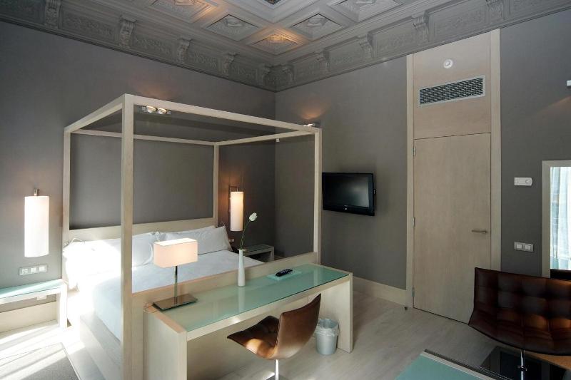 Hotel Actual - image 7