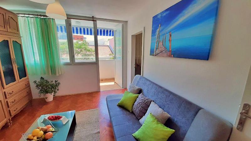 Town Center Apartment with Balcony - image 22