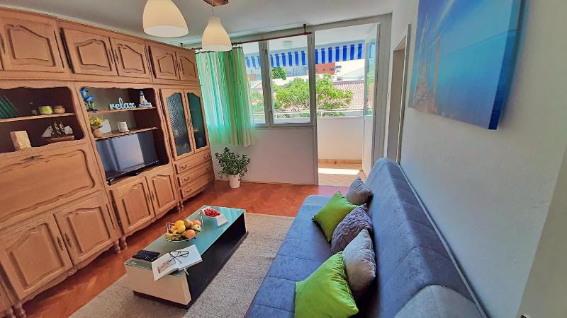 Town Center Apartment with Balcony - image 38