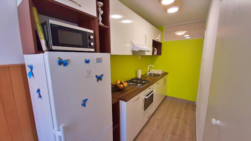 Town Center Apartment with Balcony - image 13