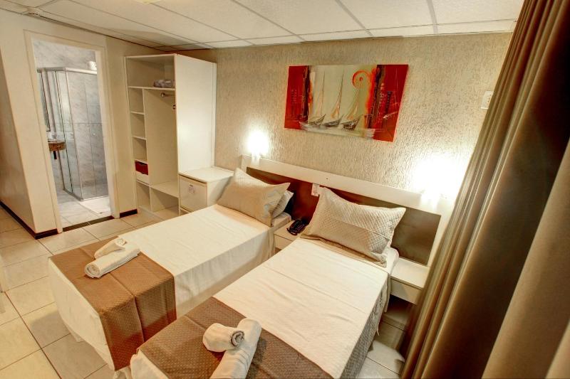 Hotel Vela Azul - image 31