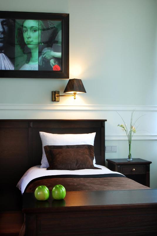 Double or Twin Room image 3