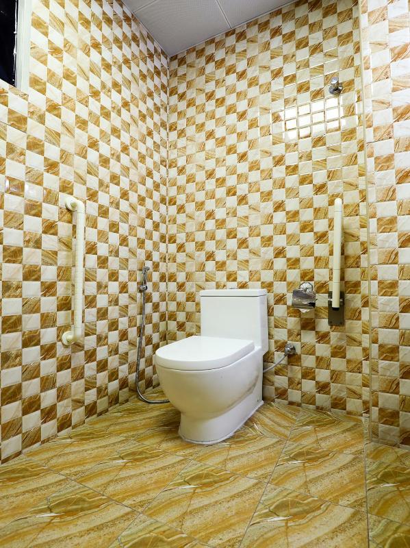 Twin Room image 2