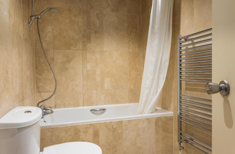 Windermere Park B&B inc Free off-site Health Club - image 10
