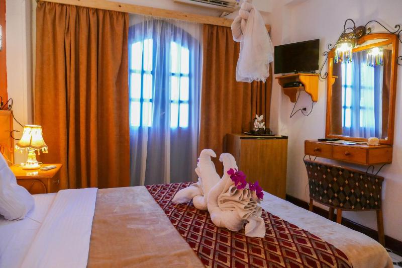 Double or Twin Room image 1