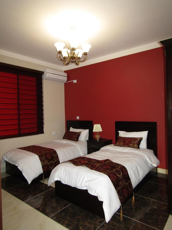 Petra Monastery Tourist Hotel - image 13