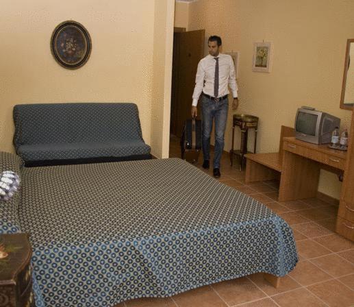 Double or Twin Room image 1
