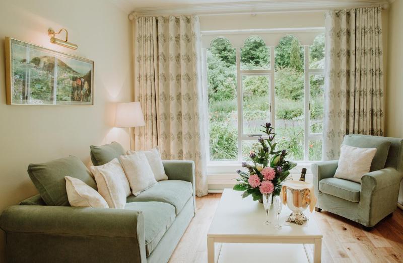 Deluxe Double or Twin Room with Garden View image 1