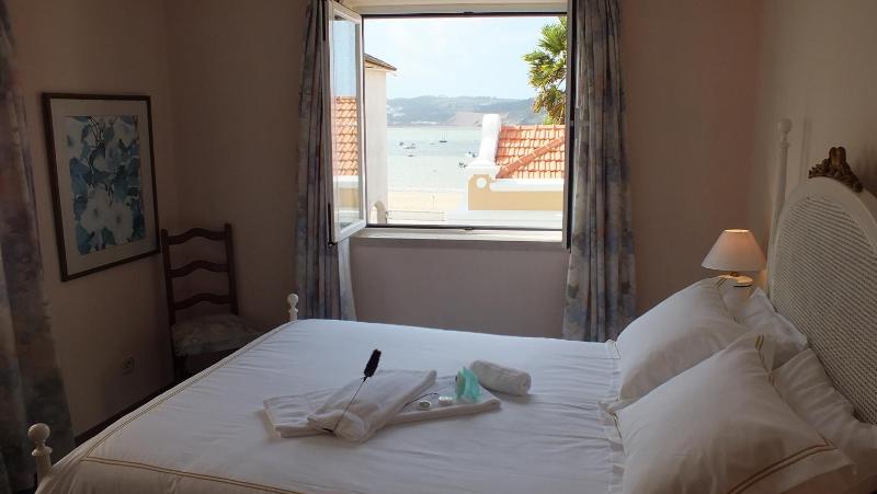 Suite with Sea View image 3