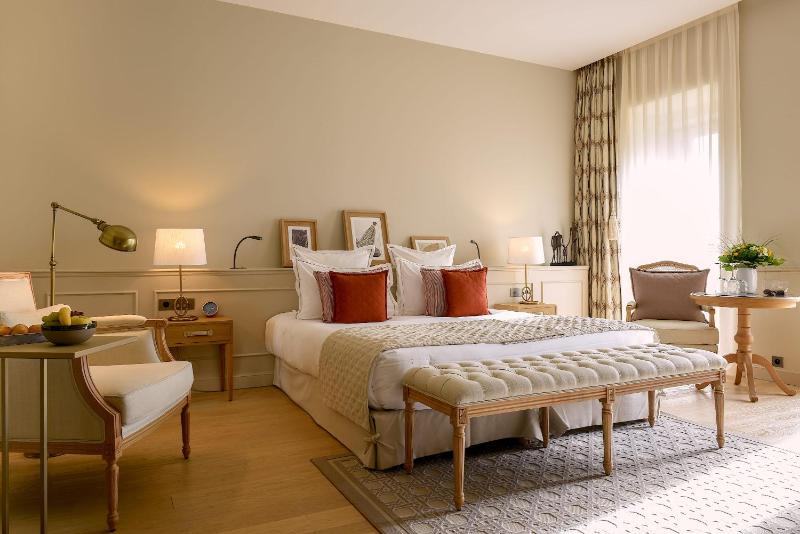 Premier Room Garden Level image 4