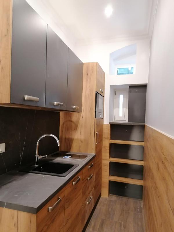 Studio Apartment with Courtyard View image 4