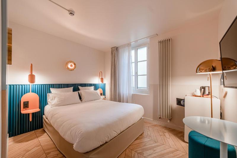 Charming Double Room image 1