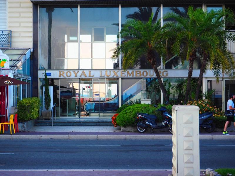 Studio Royal Lux by Booking Guys - image 10