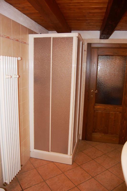 One-Bedroom Apartment image 4