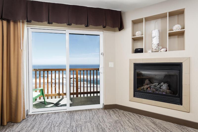 The Coho Oceanfront Lodge - image 9