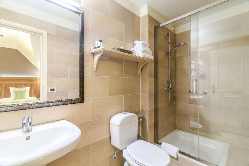 Single Room image 4