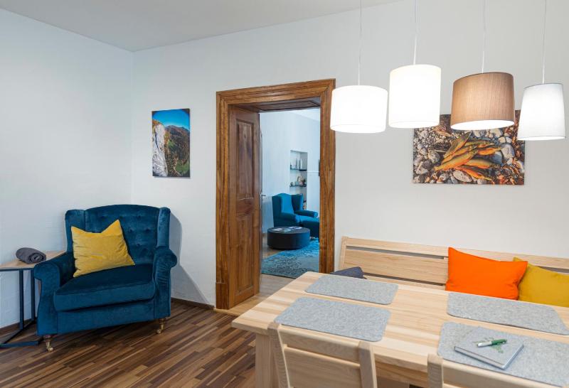 One-Bedroom Apartment image 4