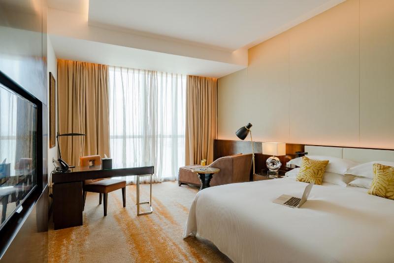 Johari Rotana - image 8