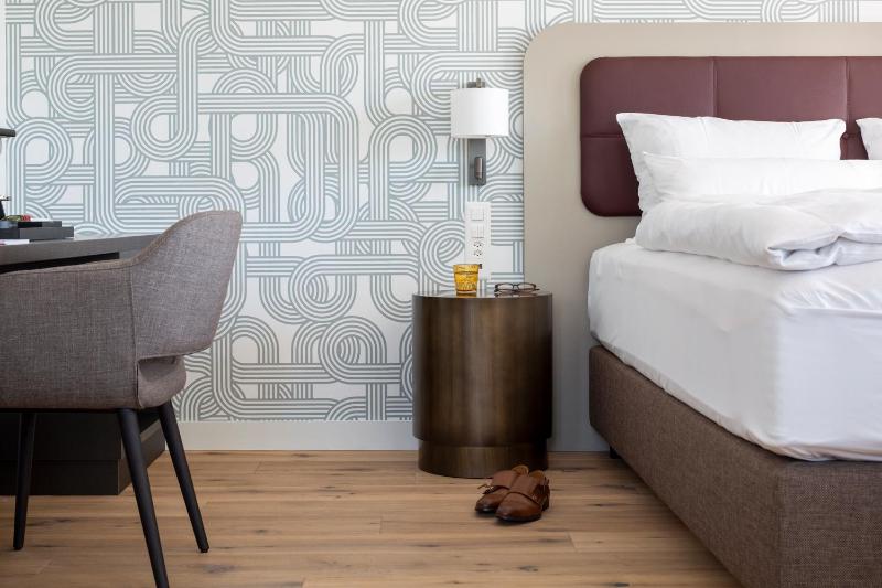 Deluxe Junior Suite image 3