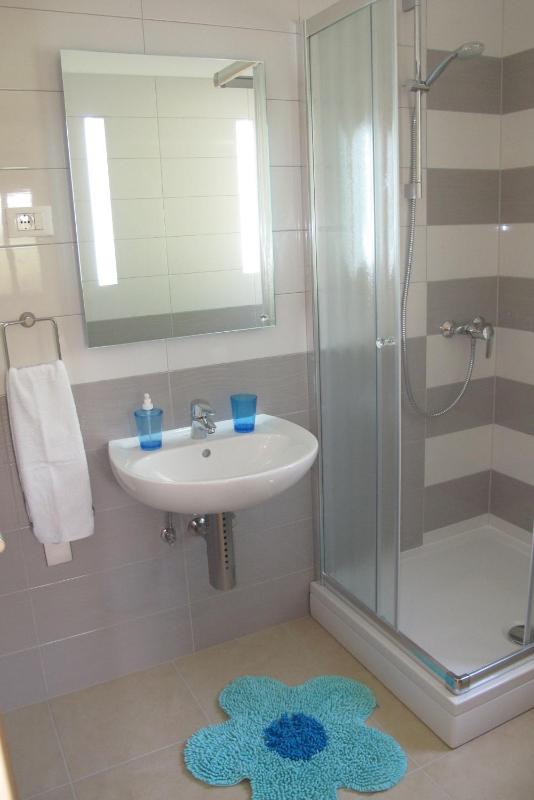Comfort One-Bedroom Apartment with Balcony and Sea View image 2