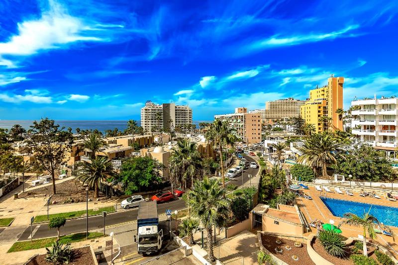 Studio Apartment with Sea View image 1
